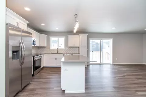 Kitchen - 6826 Thomas St, Horace, ND 58047 photo 7 of 7