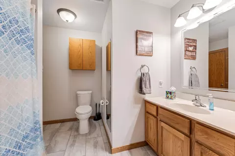 Bath - 5 6th Ave SE, Elgin, MN 55932 photo 1 of 2