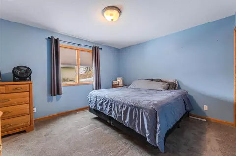 Bedroom - 5 6th Ave SE, Elgin, MN 55932 photo 1 of 3