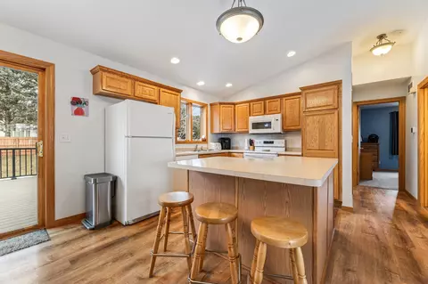 Kitchen - 5 6th Ave SE, Elgin, MN 55932 photo 3 of 4