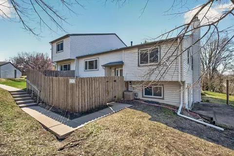 3426 Highlander Dr, Eagan, MN 55122