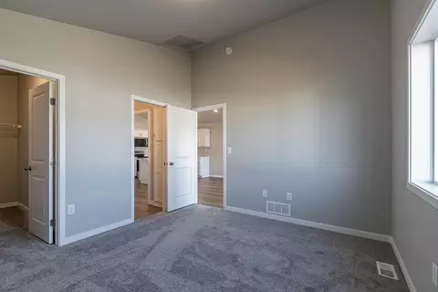Bedroom - 6880 Thomas St, Horace, ND 58047 photo 2 of 5