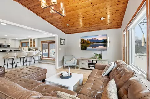 16919 Cottage Grove Ave, Wayzata, MN 55391