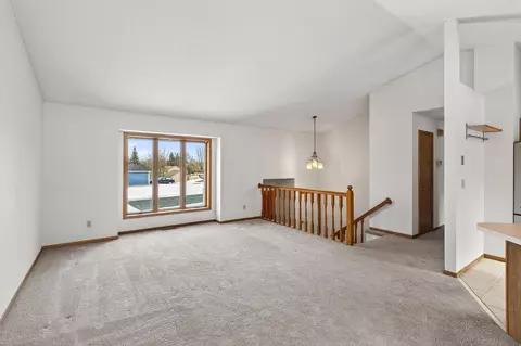Living - 4076 States Ave, Eagan, MN 55123 photo 4 of 8