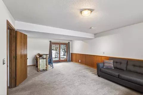 Living - 4076 States Ave, Eagan, MN 55123 photo 6 of 8