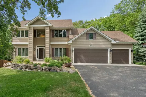 1540 Viewcrest Ln, Burnsville, MN 55337