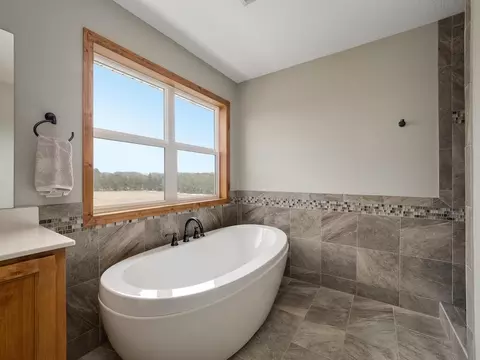 Bath - 8521 122nd Ave SE, Becker, MN 55308 photo 3 of 8