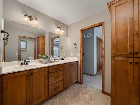 Bath - 8521 122nd Ave SE, Becker, MN 55308 photo 6 of 8