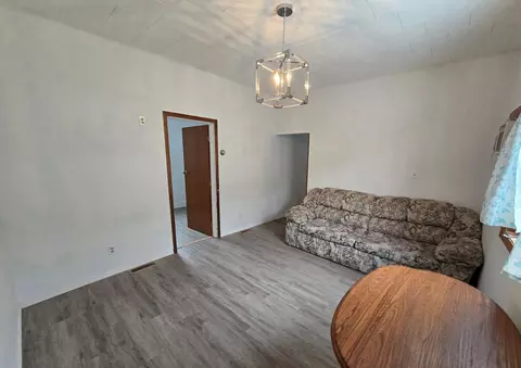 Living - 418 3rd St SW, Pipestone, MN 56164 photo 4 of 4