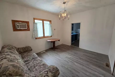 Living - 418 3rd St SW, Pipestone, MN 56164 photo 1 of 4
