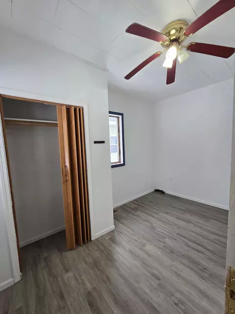 Bedroom - 418 3rd St SW, Pipestone, MN 56164 photo 4 of 4