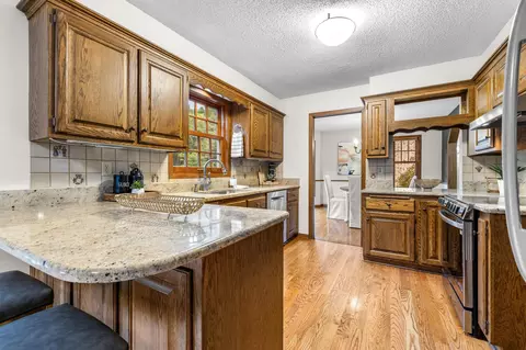 Kitchen - 4094 Blueberry Ln, Eagan, MN 55123 photo 1 of 7