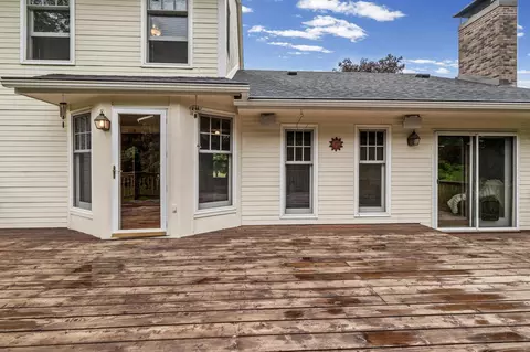 Exterior - 4094 Blueberry Ln, Eagan, MN 55123 photo 8 of 9