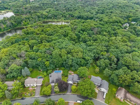 View/Area - 4094 Blueberry Ln, Eagan, MN 55123 photo 5 of 6