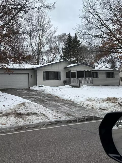 10430 Lever St NE, Circle Pines, MN 55014