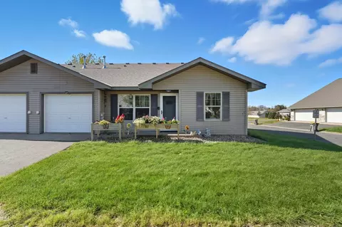 300 Cedar St #15, Baldwin, WI 54002