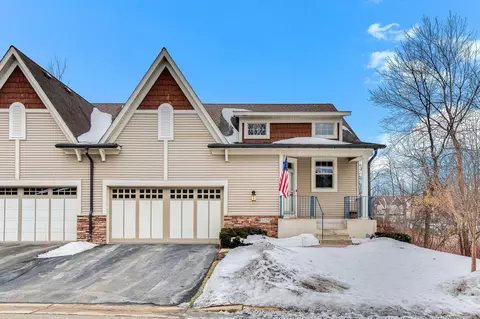 5129 Wild Marsh Dr, White Bear Lake, MN 55110