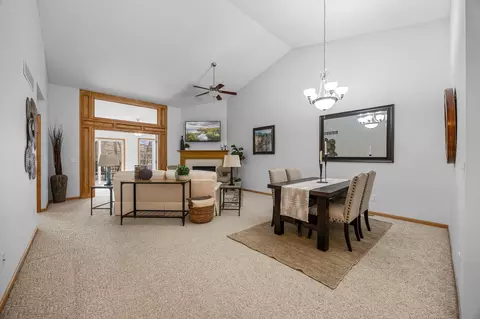 17498 Deerfield Dr SE, Prior Lake, MN 55372