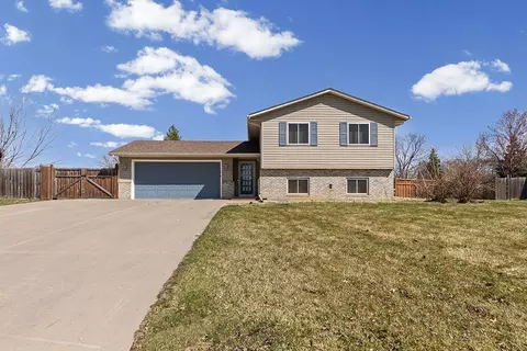 15635 Hallmark Path, Apple Valley, MN 55124