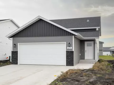 6276 85 Ave S, Horace, ND 58047