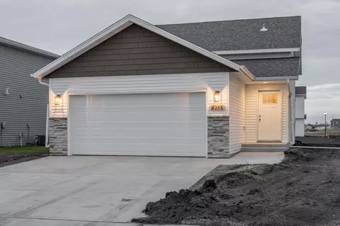 6265 86th Ave S, Horace, ND 58047