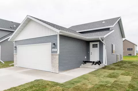 6224 86th Ave S, Horace, ND 58047