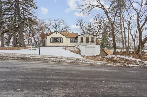 1290 Livingston Ave, West Saint Paul, MN 55118