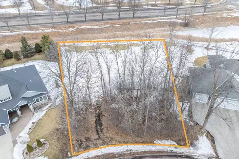 128 Oak Marsh Dr, Mankato, MN 56001