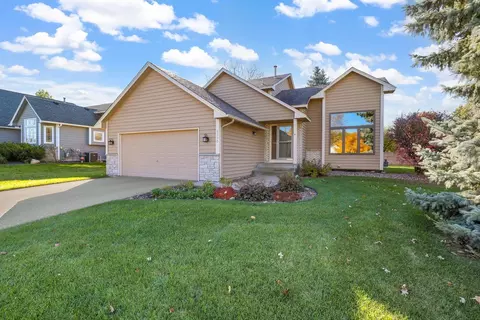 4370 Braddock Trl, Eagan, MN 55123