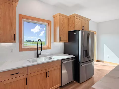 Kitchen - 1100 Slate St, Marshall, MN 56258 photo 4 of 5