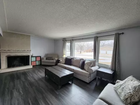 1814 Brookside Cir, Albert Lea, MN 56007 photo 10