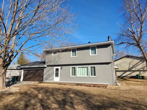 1814 Brookside Cir, Albert Lea, MN 56007
