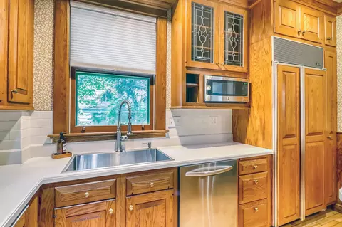Kitchen - 1117 3rd Ave S, Fargo, ND 58103 photo 7 of 8