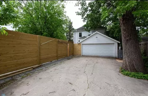 Exterior - 1117 3rd Ave S, Fargo, ND 58103 photo 11 of 11