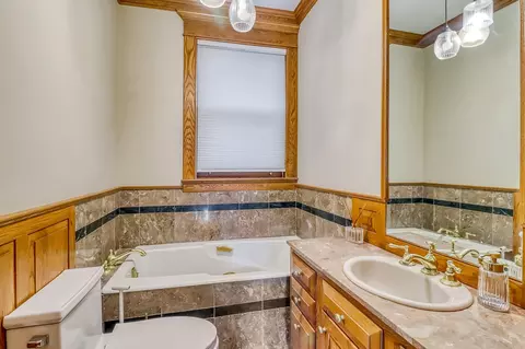 Bath - 1117 3rd Ave S, Fargo, ND 58103 photo 1 of 5