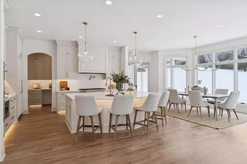 285 N Shore Dr, Minnetrista, MN 55364