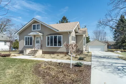 3693 Laverne Ave N, Lake Elmo, MN 55042