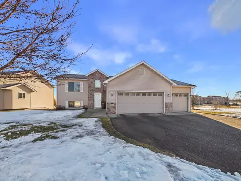 Exterior - 3880 21st Ave S, Saint Cloud, MN 56301 photo 2 of 4