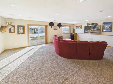 Living - 3880 21st Ave S, Saint Cloud, MN 56301 photo 5 of 5