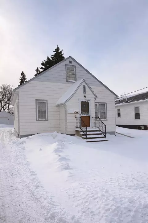 Exterior - 20 E Thorpe Ave, Ada, MN 56510 photo 5 of 7