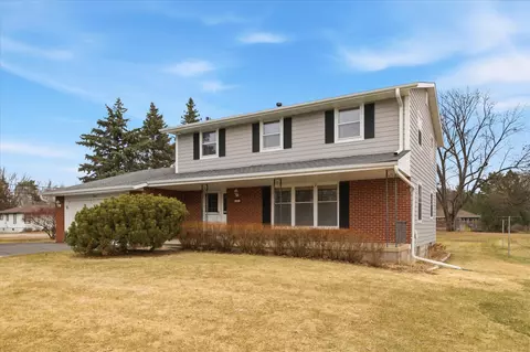 9801 13th Ave S, Bloomington, MN 55425