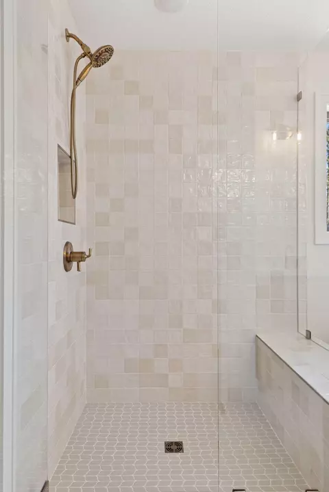 Bath - 7 Nn Heather Dr #PARCEL A, Shoreview, MN 55126 photo 2 of 3