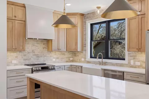 Kitchen - 7 Nn Heather Dr #PARCEL A, Shoreview, MN 55126 photo 1 of 2