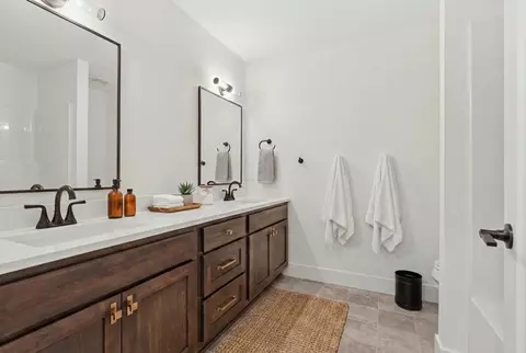 Bath - 7 Nn Heather Dr #PARCEL A, Shoreview, MN 55126 photo 3 of 3