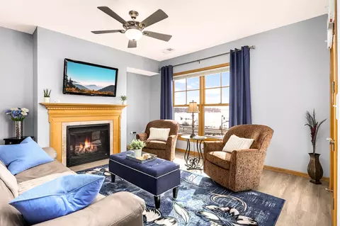 4100 Spring St #310, Spring Park, MN 55384