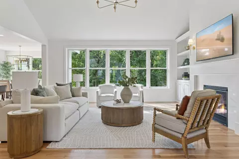 Living - 804 Great Oaks Trl, Eagan, MN 55123 photo 1 of 6