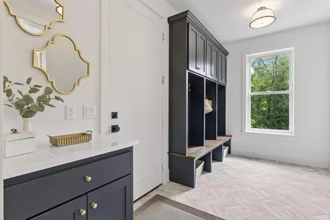 Entry Way - 804 Great Oaks Trl, Eagan, MN 55123 photo 3 of 7