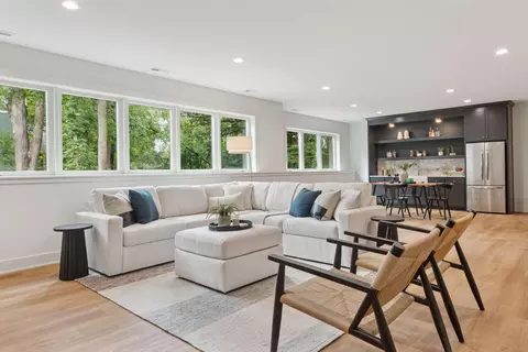 Living - 804 Great Oaks Trl, Eagan, MN 55123 photo 6 of 6