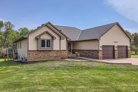 13847 Taconite St NE, Ham Lake, MN 55304