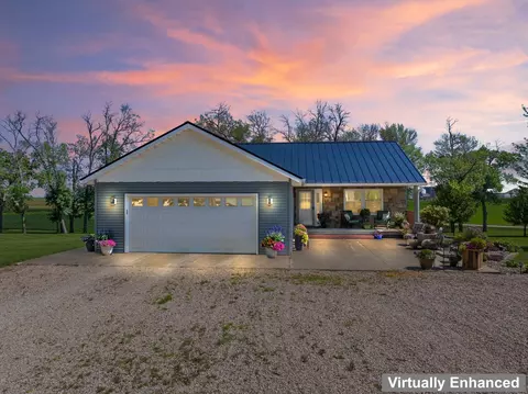 23371 650th Ave, Alden, MN 56009